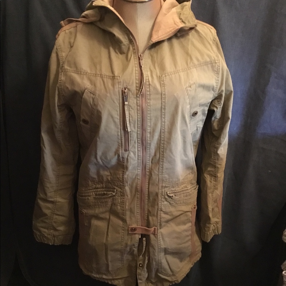 “DIVIDED”  HOODED JACKET